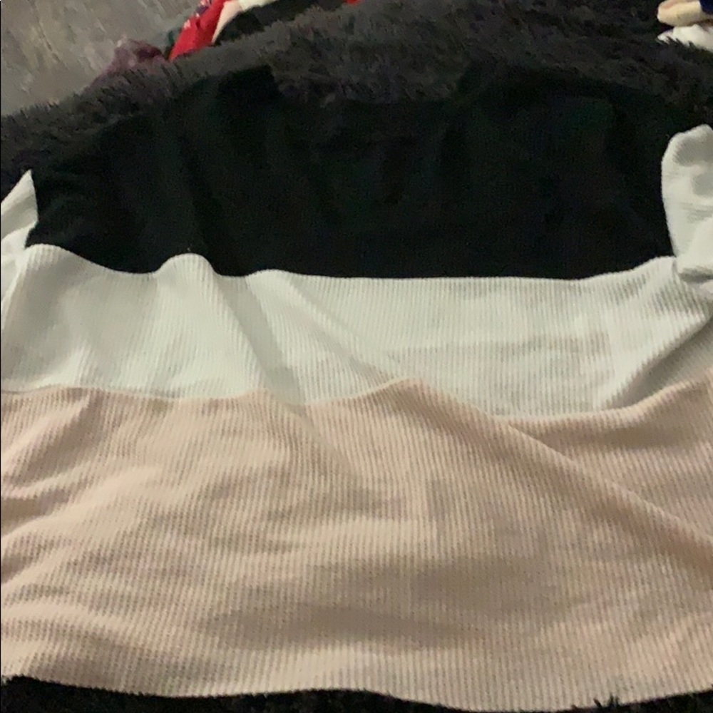 A long sleeve shirt